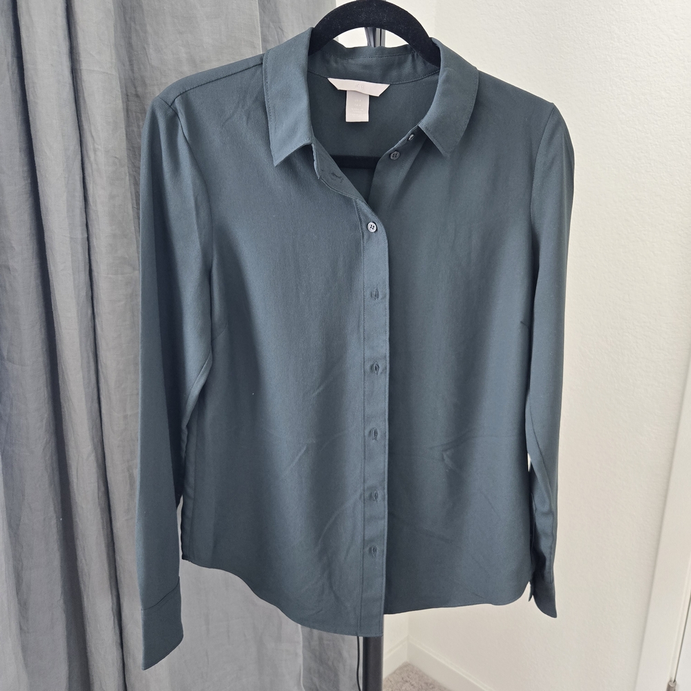 H&M Women's Button-Up Dark Olive Green Shirt Size US04